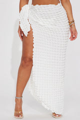 Bri Bubble Maxi Cover Up Tie Sarong - White